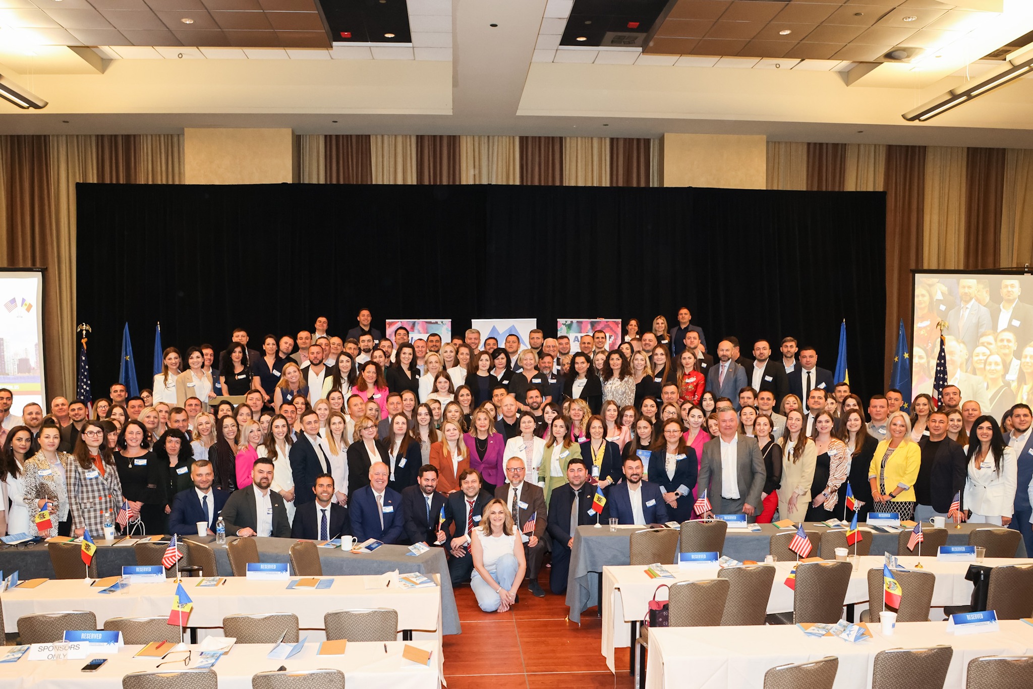 Cea de 9-a ediție a Convenției Moldo-Americane, desfășurată la Chicago, Illinois, SUA