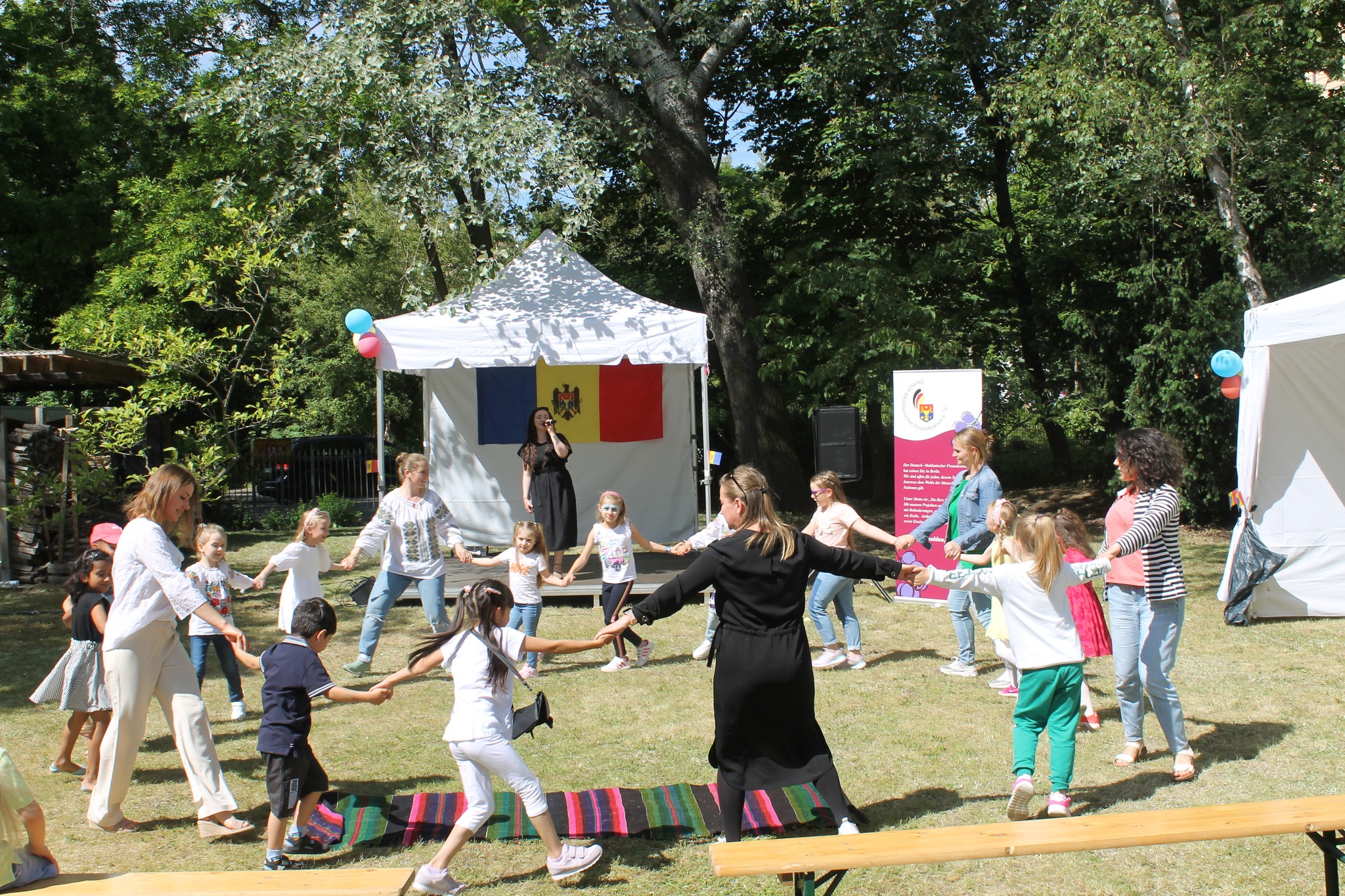 Copilăria a fost sărbătorită de către diaspora din Berlin