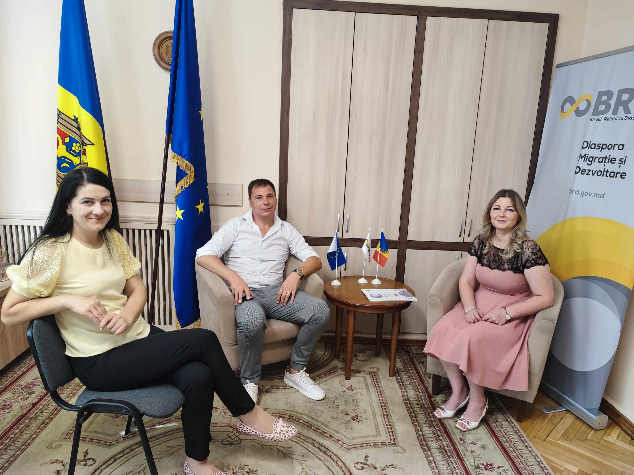 Biroul relații cu diaspora a fost vizitat de antreprenoarea Alina Doboș și soțul său Andrei Chiforișin