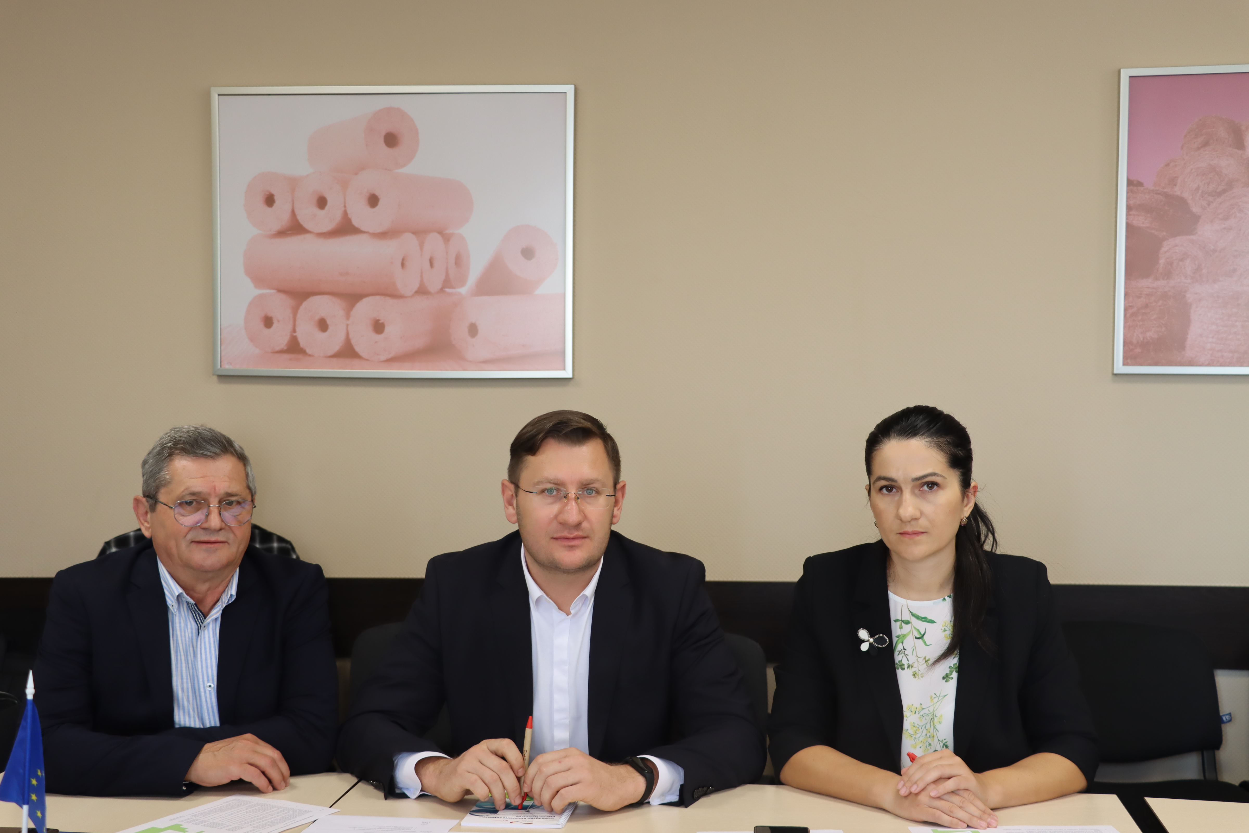 Reprezentanți ai autorităților publice locale, beneficiari ai Programului „DAR 1+3”, instruiți în domeniul eficienței energetice și surselor de energie regenerabile