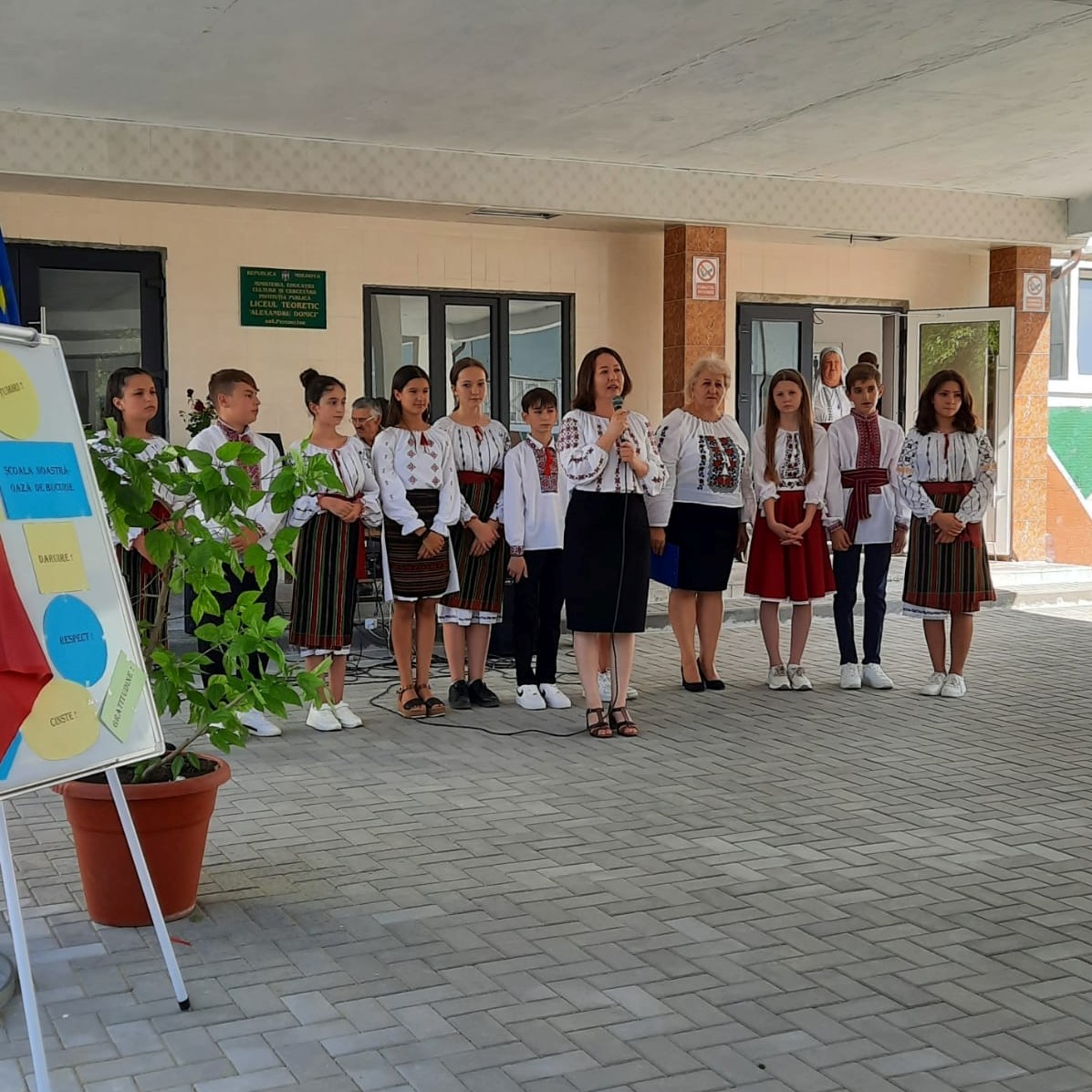 Programul “DAR 1+3” transformă curtea liceului “Alexandru Donici” din Peresecina într-un spațiu sigur și recreativ