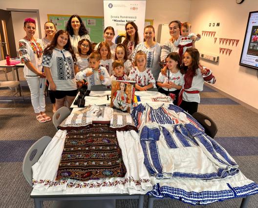 Programul DEH – ”CălătorIA” – promotor activ al iei cu altiță în Marea Britanie