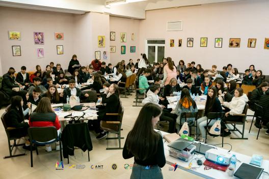 „MentorMe JobAccelerator” o inițiativă inovatoare a diasporei în domeniul educației susținută de Programului Diaspora Engagement Hub (DEH)